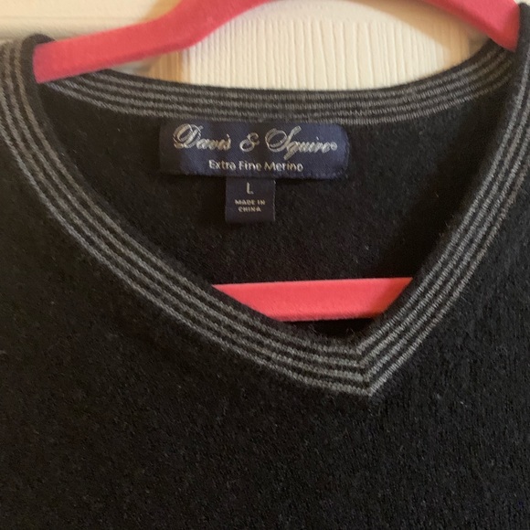 NWOT men’s merino wool sweater - Picture 2 of 3